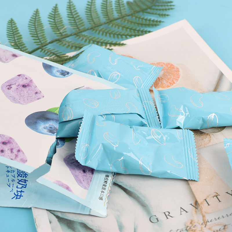 FashiMiyu Yogurt Block Freeze-Dried Strawberries 45g, Internet Celebrity Micro-Entrepreneur Ready-to-Eat Snack, Brewable Dried Fruit Beverage