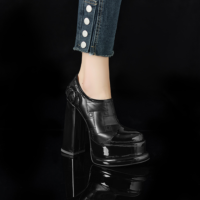 Printed Patent Leather Chunky Heel Platform Loafers, Chanel-Style Round-Toe Deep-Cut Single Shoes, Waterproof Platform Color-Block High Heels 14cm Printed Patent Leather Chunky Heel Platform Loafers, Chanel-Style Round-Toe Deep-Cut Single Shoes, Waterproof Platform Color-Block High Heels 14cm