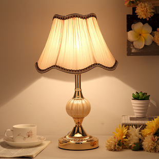 Cross-Border Exclusive European Simple Glass Table Lamp Scandinavian Bedroom Bedside Lamp American Modern Retro High-End Accessible Luxury