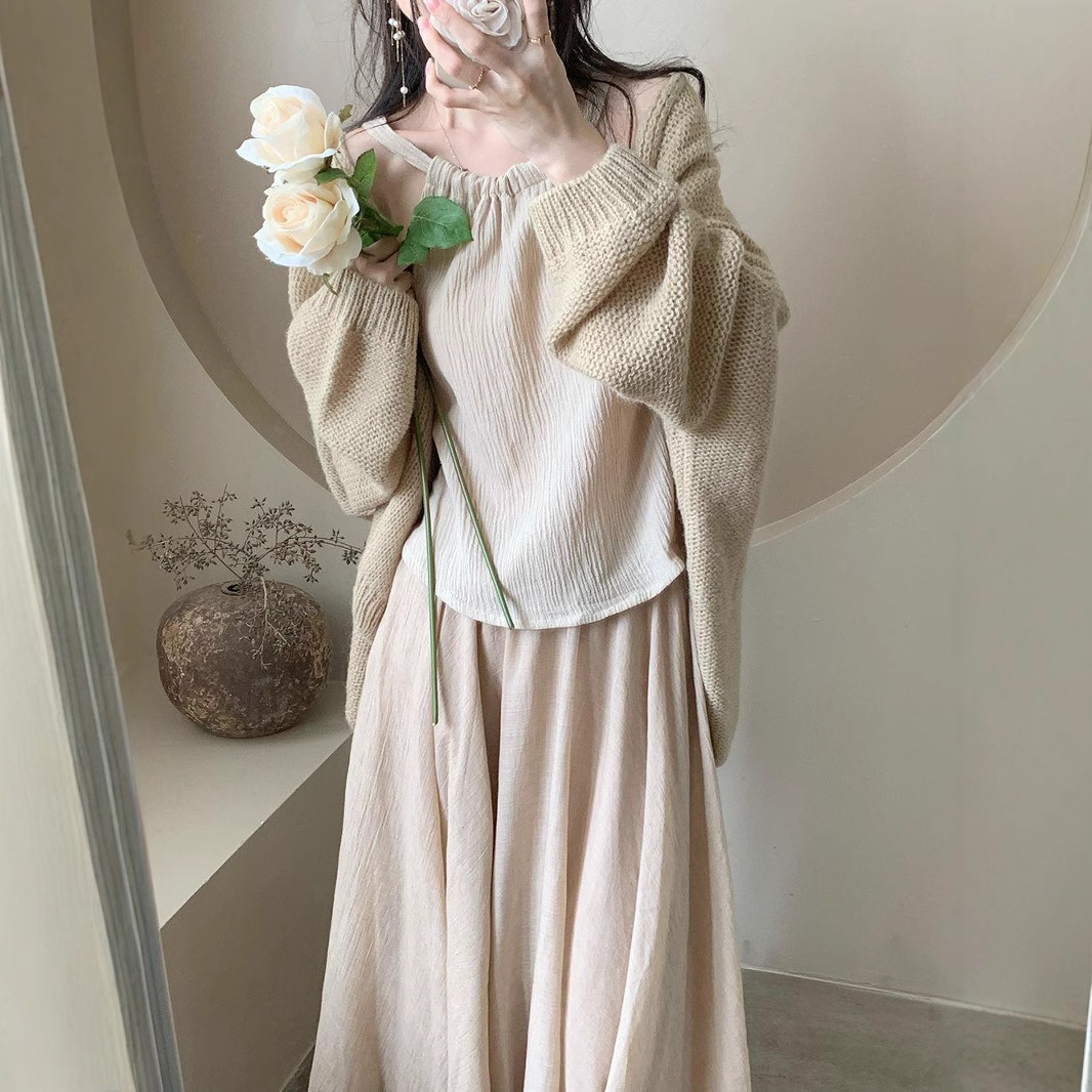 2024 가을과 겨울 새로운 선 스타일 여성 의류 새로운 중국면 및 린넨 스커트 매달려 목 스트랩 부드러운 스웨터 세트