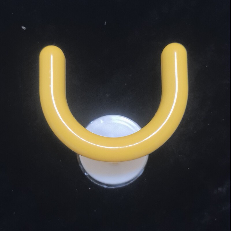 Wall-Mounted Bathroom Slipper Rack with Suction Cups for Behind-The-Door Use, No-Drill Drainage Rack with Hooks and Storage Shelf