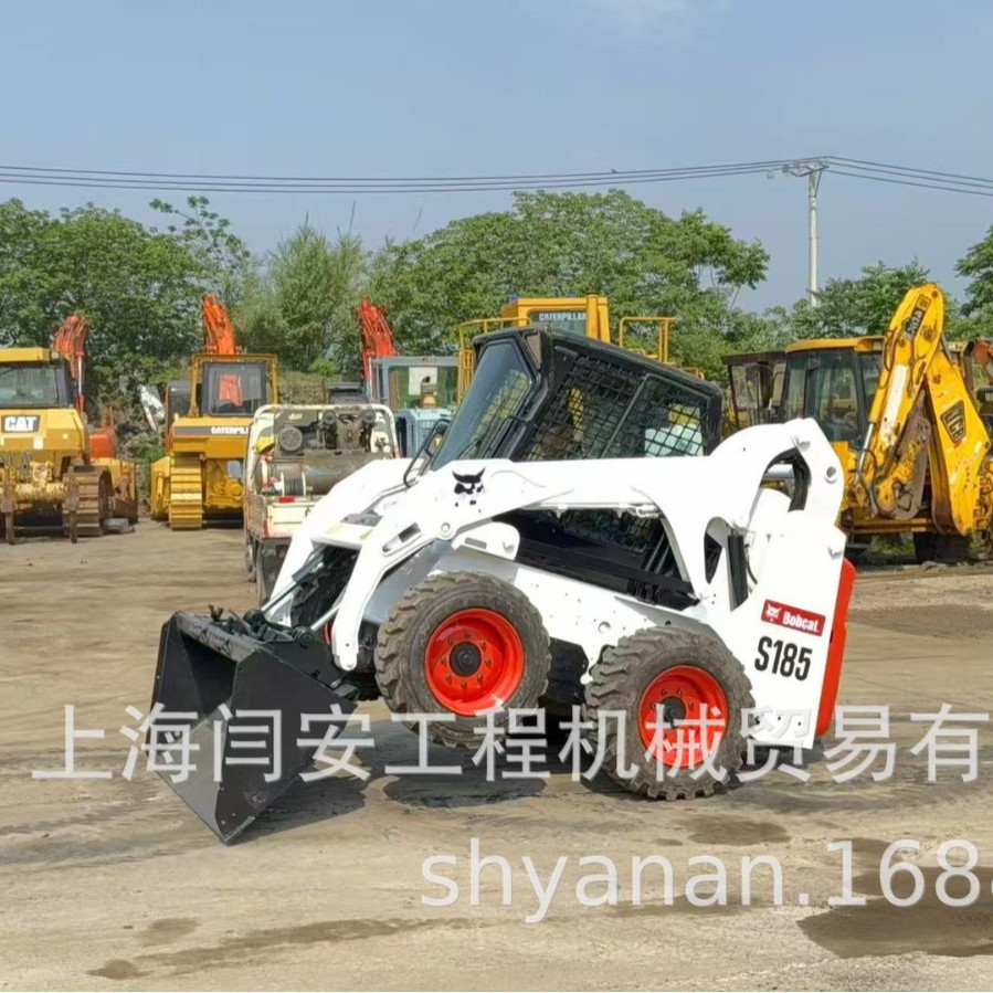 厂家直销外贸出口山猫S185 S300滑移装载机待售