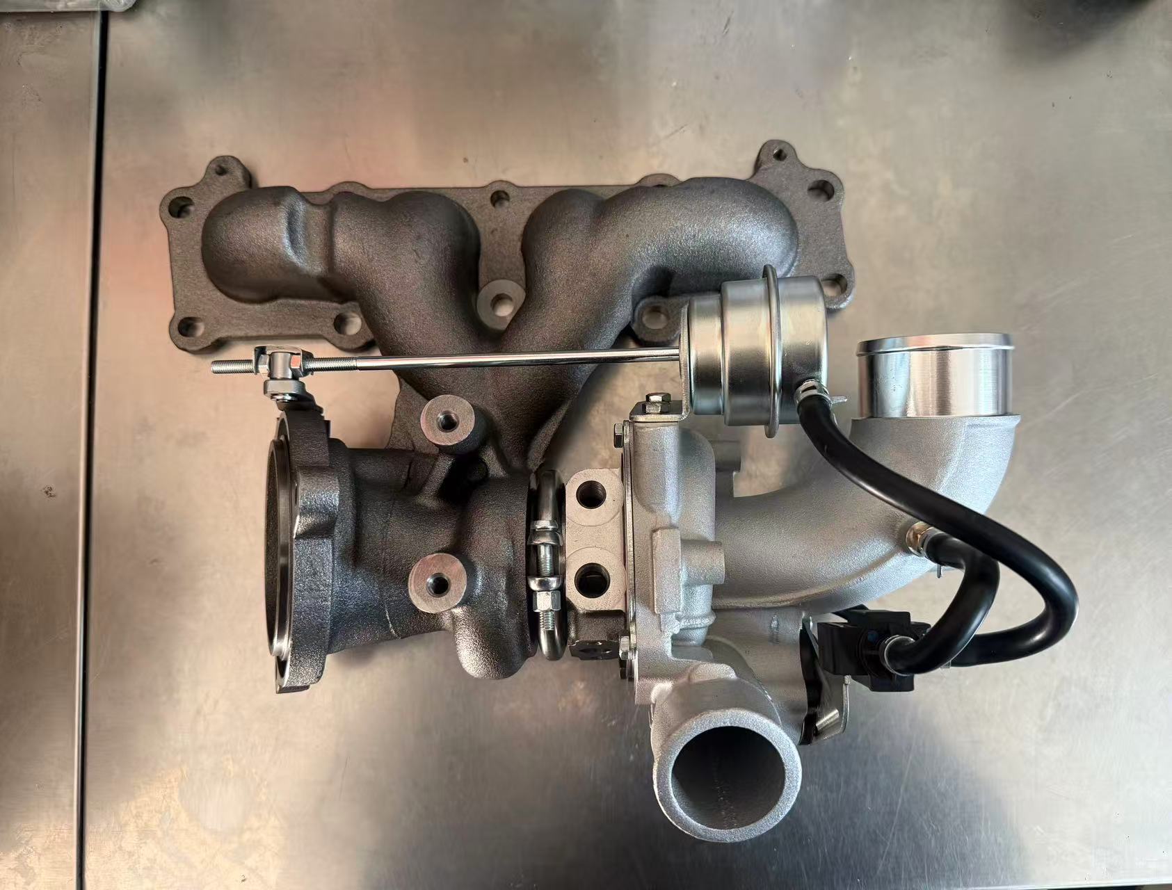 Factory Hot-Selling Turbocharger K03 Lr074185 53039880505 Suitable for Land Rover Volvo