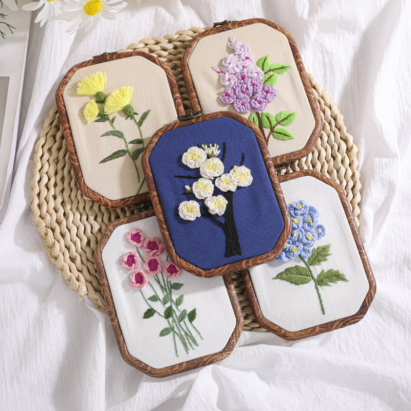 Pequeña suerte flor DIY tela novato europeo bordado flores y plantas material paquete kit costura traje