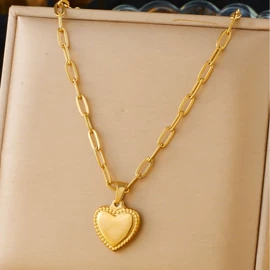 项链;手链;耳环