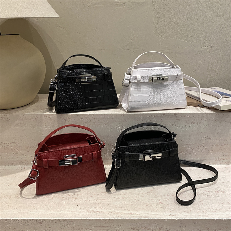 Women's Handbag 2026 New Trendy Fashion Handbag High-Value Kelly Bag Stylish Versatile Crossbody Small Square Bag Women's Handbag 2026 New Trendy Fashion Handbag High-Value Kelly Bag Stylish Versatile Crossbody Small Square Bag
