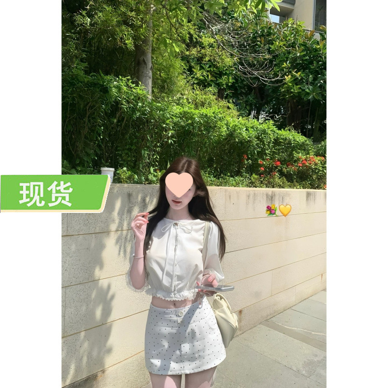 Round-Neck Vintage Girl's Tencel Cotton Bubble Shirt for Women, Summer Patchwork Hollow Lace Pure Desire Top Round-Neck Vintage Girl's Tencel Cotton Bubble Shirt for Women, Summer Patchwork Hollow Lace Pure Desire Top