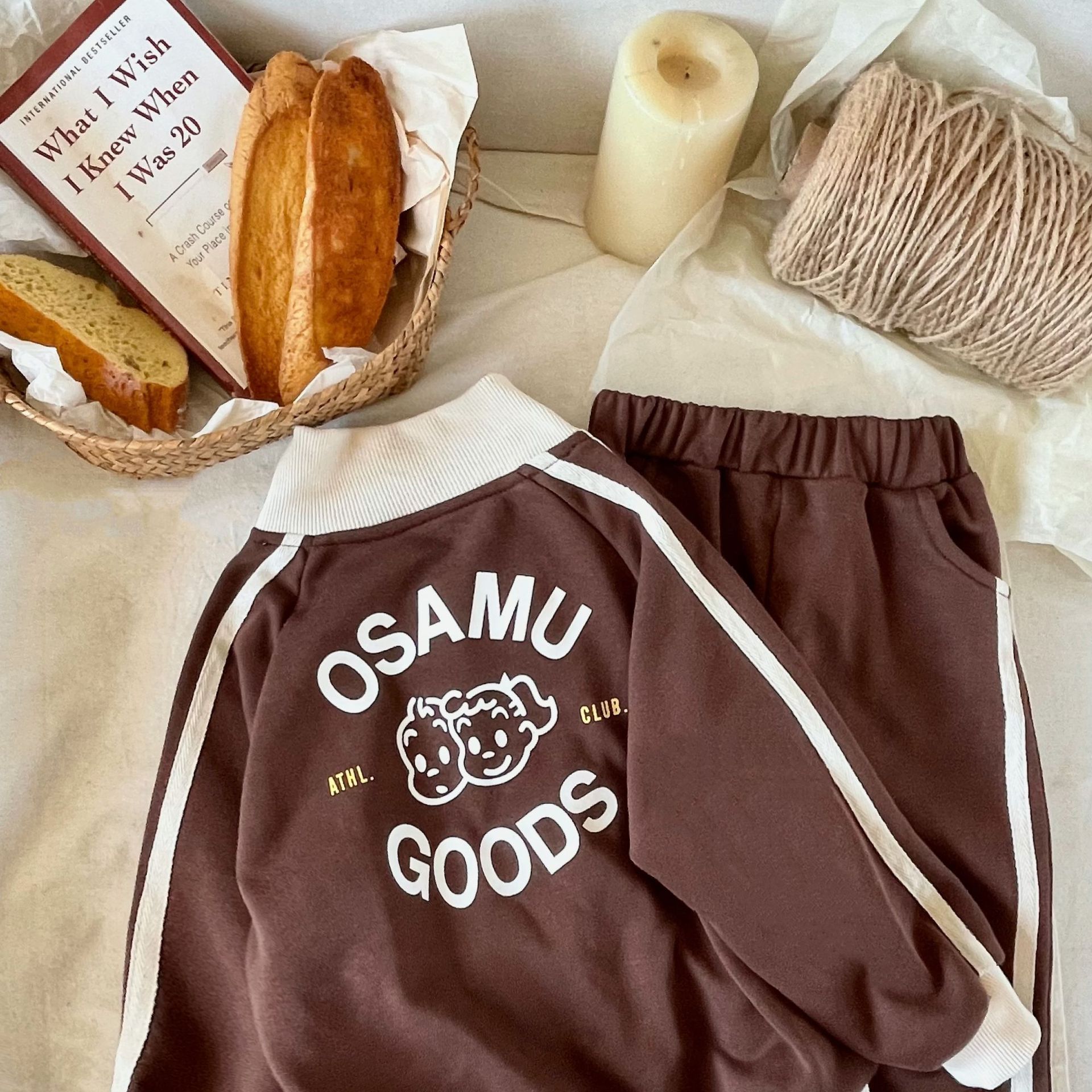 Children's 23 Autumn New Boys and Girls' Cartoon Letter Kindergarten Sweater Pants Two Piece Set_voghion.com