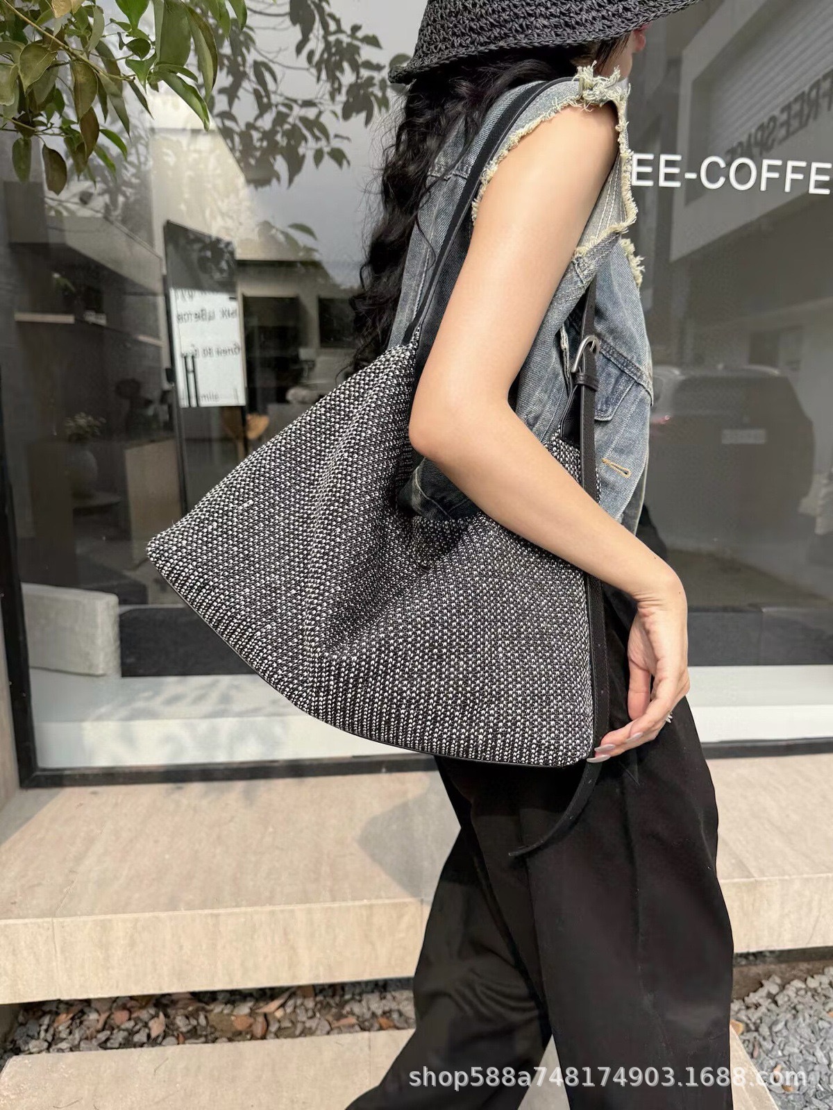 Raffia Woven Tote Bag For Women 2025 New Large Capacity Vacation Style Straw Bag Cowhide Crossbody Dumpling Bag - Thumbnail 7