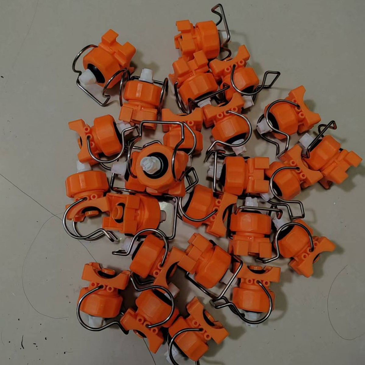 信阳市螺纹型多向前处理喷嘴  喷淋线塑料夹扣喷嘴