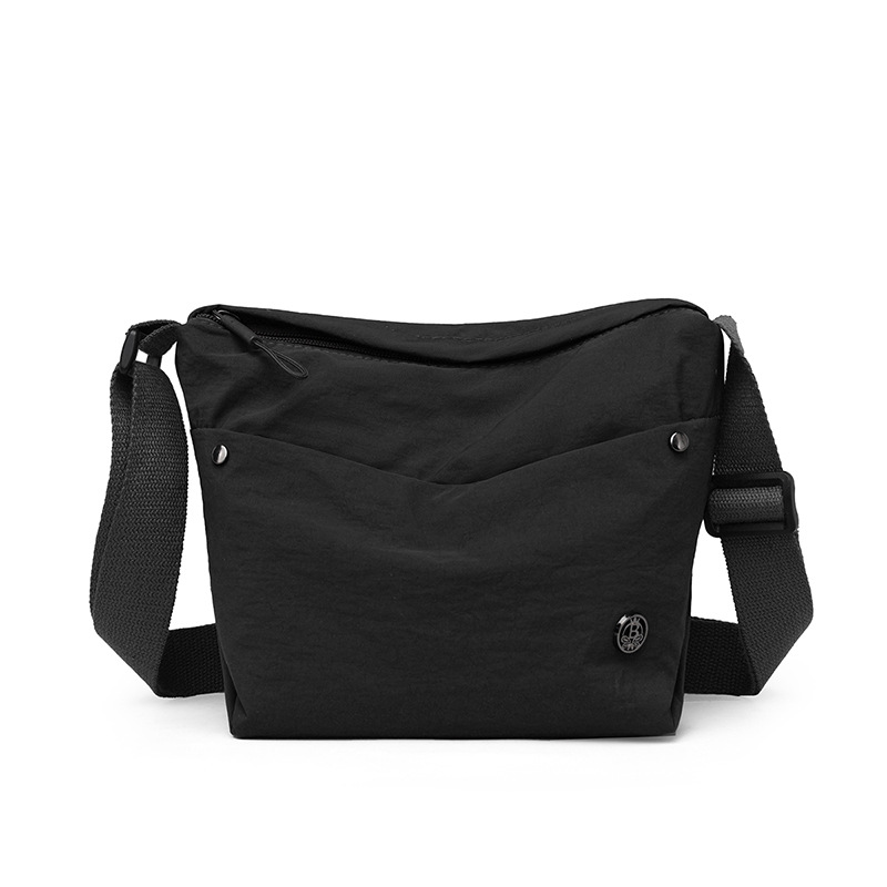 Cross-border 2024 nuevo bolso de tela explosivo temperamento de moda bolso de mensajero casual otoño e invierno bolso femenino de gran capacidad para desplazamientos