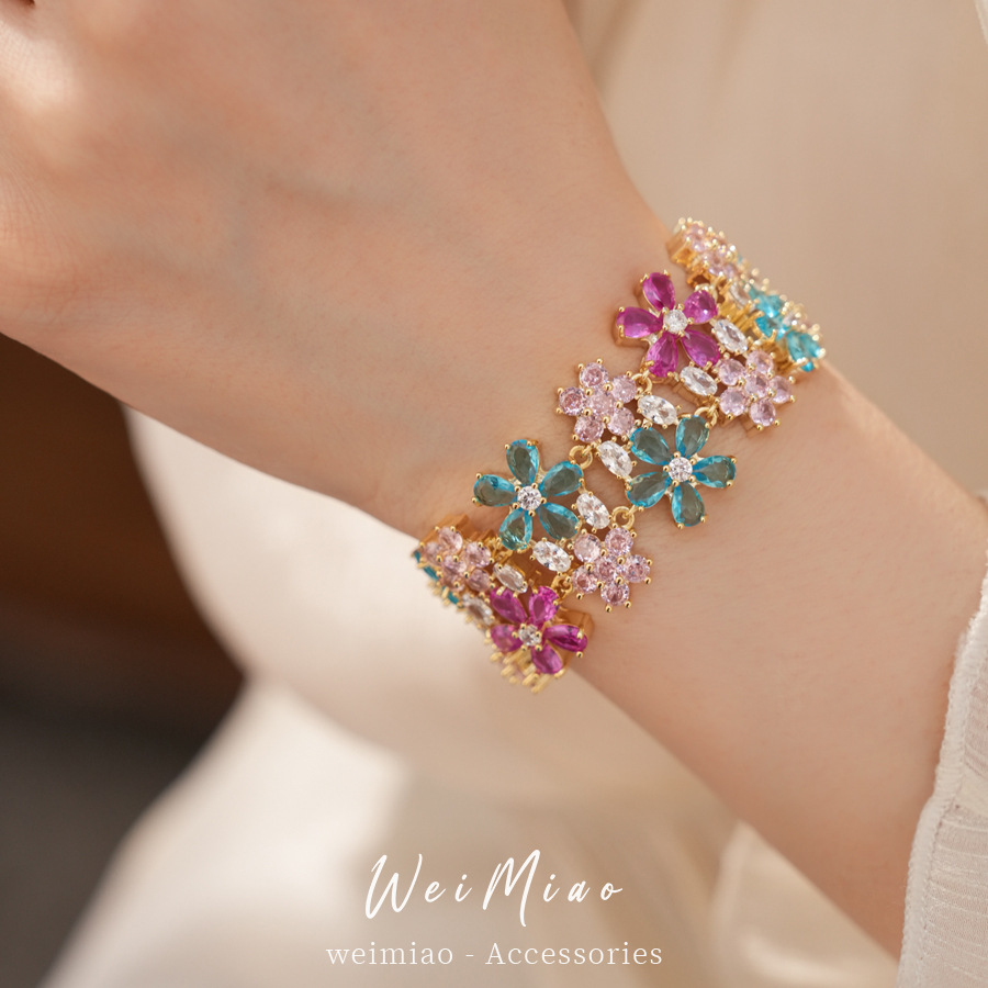 Pulsera de fichaje de flores de color de doble capa de piedra de silicio ligera de lujo pulsera de nicho fresca y dulce delicada joyería de mano de alta calidad