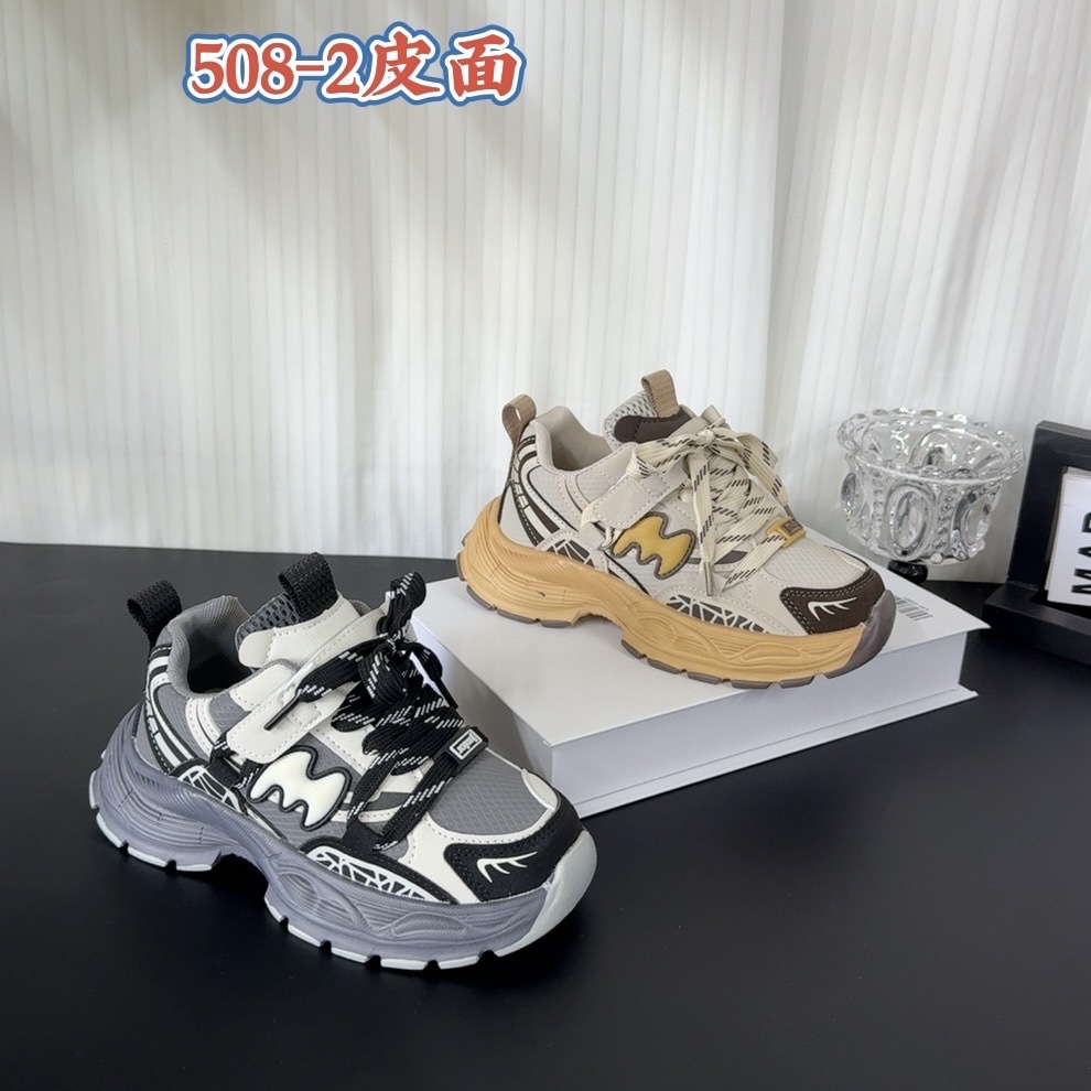 童鞋批发亮仔小妞牌儿童鞋男女童运动鞋皮面魔术贴扣贴片底鞋批发