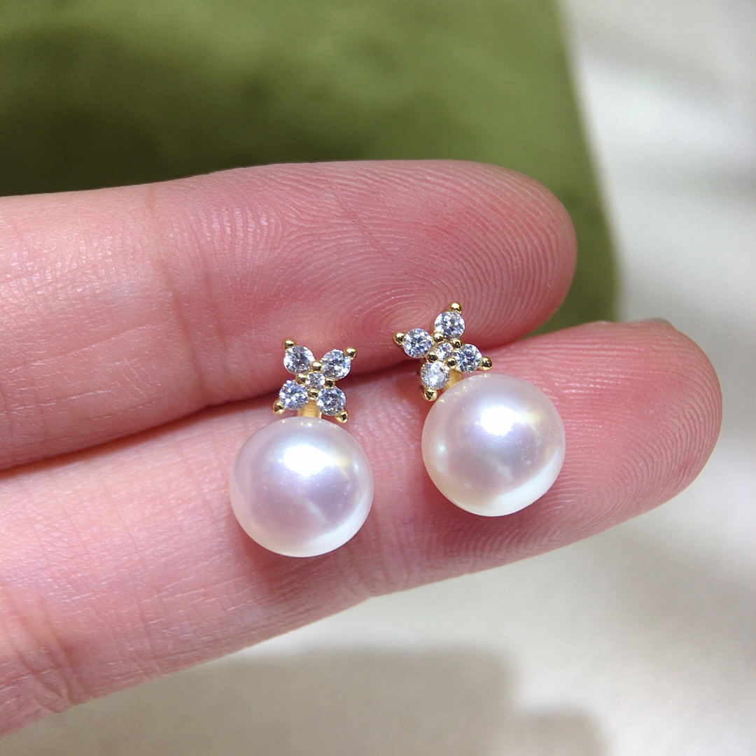 Fashion Versatile Classic Four-Leaf Clover Zircon Pearl Stud Earrings Natural Freshwater Pearl Earrings Women's Jewelry Wholesale