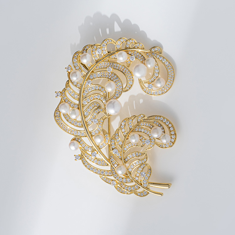 Lingxin made SUFU than semi-precious stone feather brooch exquisite high-definition freshwater pearl leaf corsage men and women jewelry