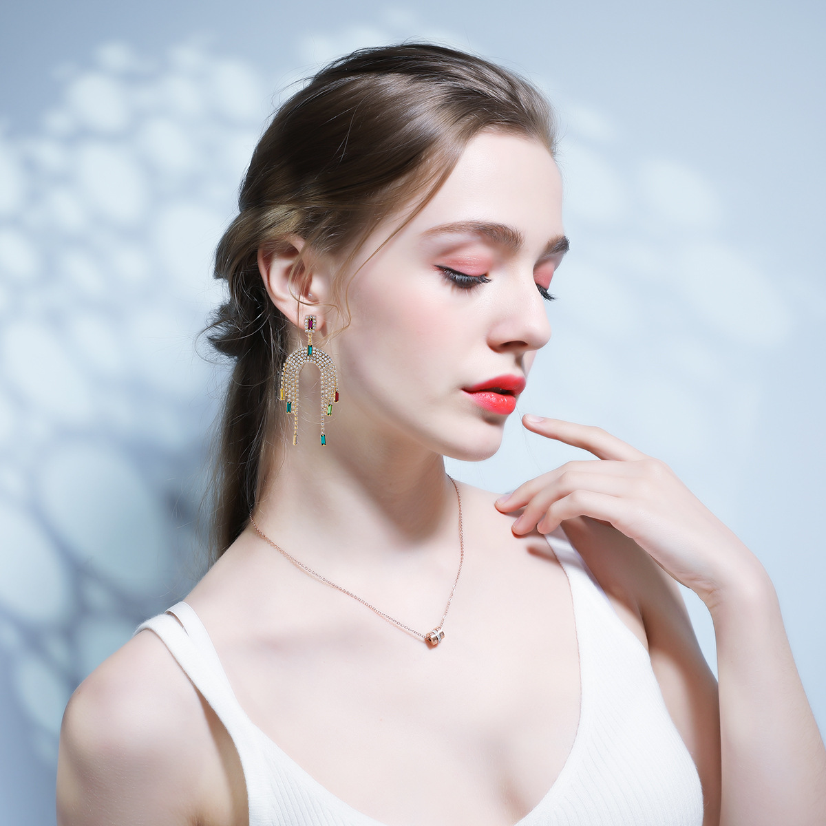 European And American Arch Diamond Tassel Earrings Fashion Matching Accessories display picture 3