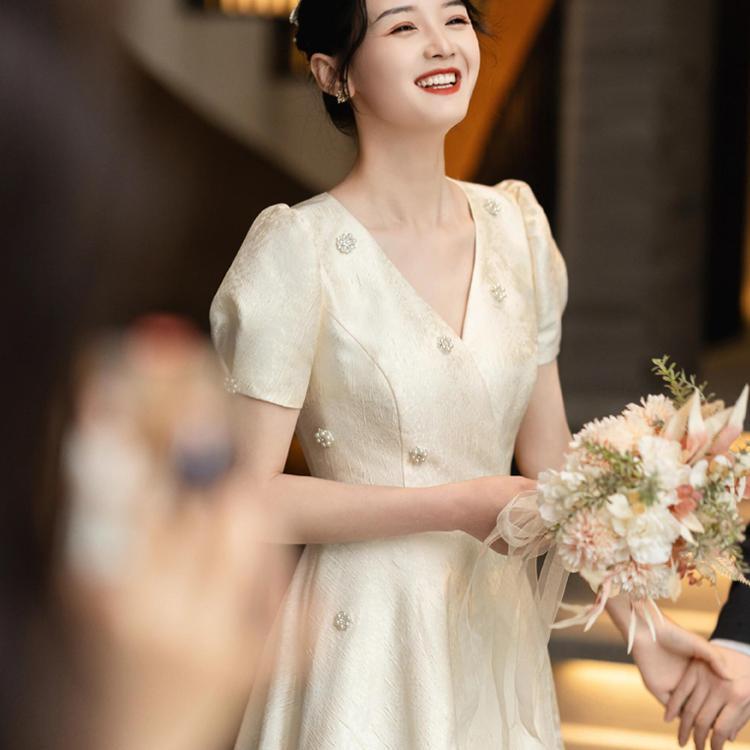 Wedding Dress for the Bride, Registration and Engagement Dress, 2026 New Style, High-End Champagne Color, Elegant V-Neck Dress