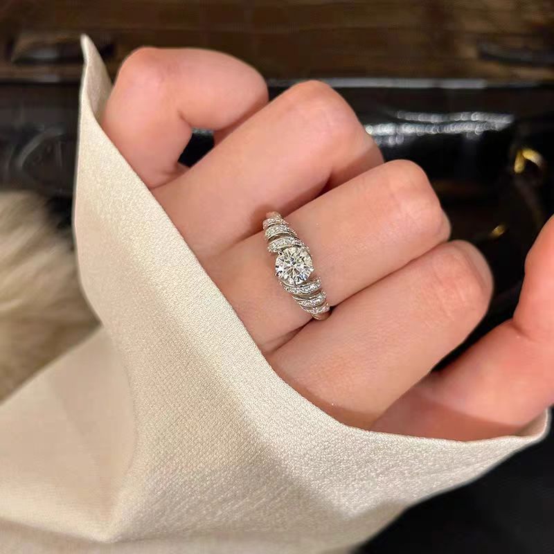 Luxury Moissanite Simulated Zircon Silver Ring For Women Cold Style_voghion.com