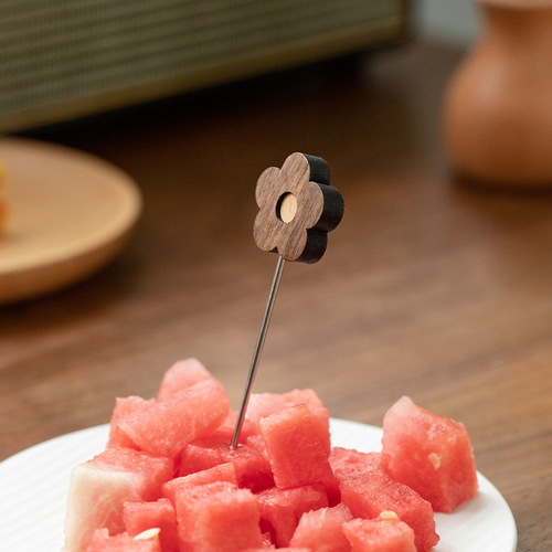 Japanese fruit fork, cartoon solid wood fruit pick, stainless steel fruit fork set, cake fork wholesale