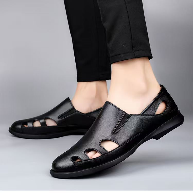 Special Clearance New Men's Leather Sandals Summer Breathable Leather Shoes Middle-Aged and Elderly Soft-Soled Dad's Hole Shoes Cut Out
