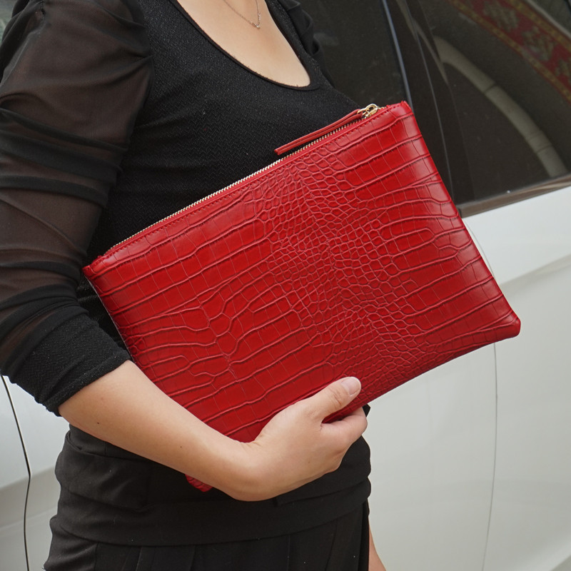 New Crocodile Pattern PU Leather Hand-held Envelope Bag_voghion.com