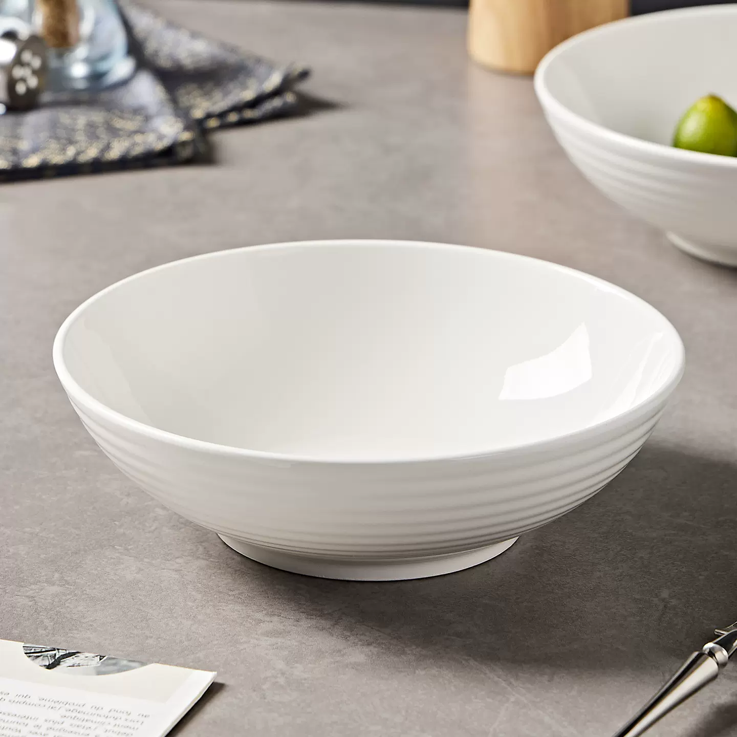 纯白餐具釉下彩陶瓷家用陶瓷碗碟套装简约商用汤碗面碗饭碗瓷碗