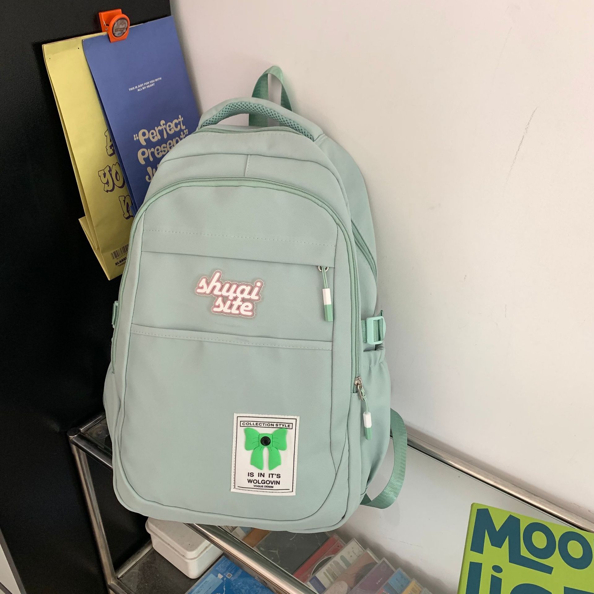 Mochilas escolares para estudiantes de secundaria 2025 bolsas de ocio simples y ligeras para mujeres de gran capacidad