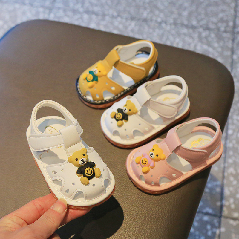 A generation of 2023 Summer cartoon soft-soled children's sandals for boys and girls baby bear sandals called baby shoes