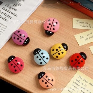 �羳���⿨ͨ��ɫ����ư�x�����N�k���ҾӏN���b�3D���w�����N