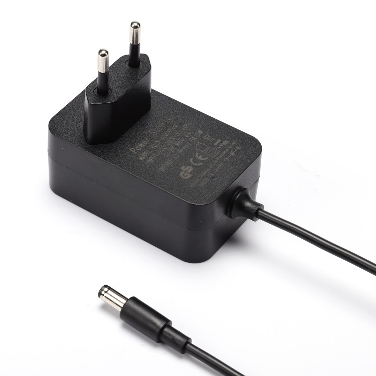 Amazon の人気の 12v1.25a 欧州電源アダプタ CE 認定 15v1.4a オーディオ スピーカー電源|undefined