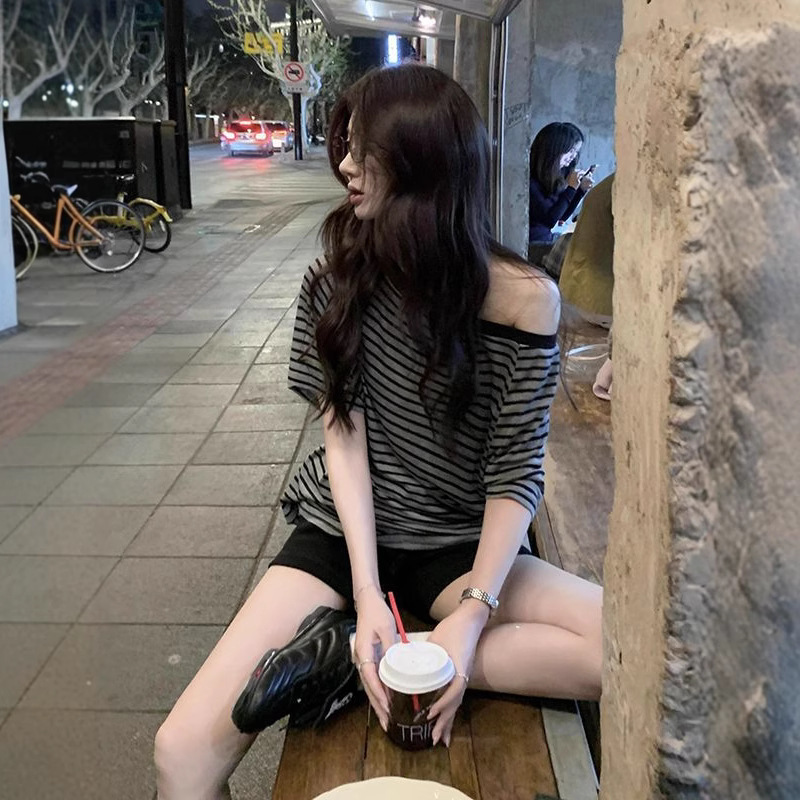 Korean Style New Loose Lazy Striped Off-Shoulder Short-Sleeve T-Shirt for Women, Summer Slimming Off-Shoulder Relaxed Top