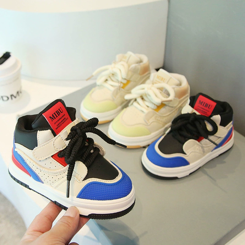 Детская спортивная обувь 2024 Весенняя и осенняя повседневная обувь для мальчиков новая высокая девушка маленькая белая обувь мягкая подошва детская обувь