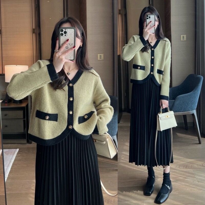 2025 Nursing Clothes for Going Out in Autumn and Winter, Small Chanel-Style Knitted Sweater, Postpartum Breastfeeding Two-Piece Dress for Trendy Moms