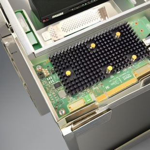 Broadcom  9311-4i4e��ģʽSAS 3008 12 Gb/s SAS + SATA���ƿ�