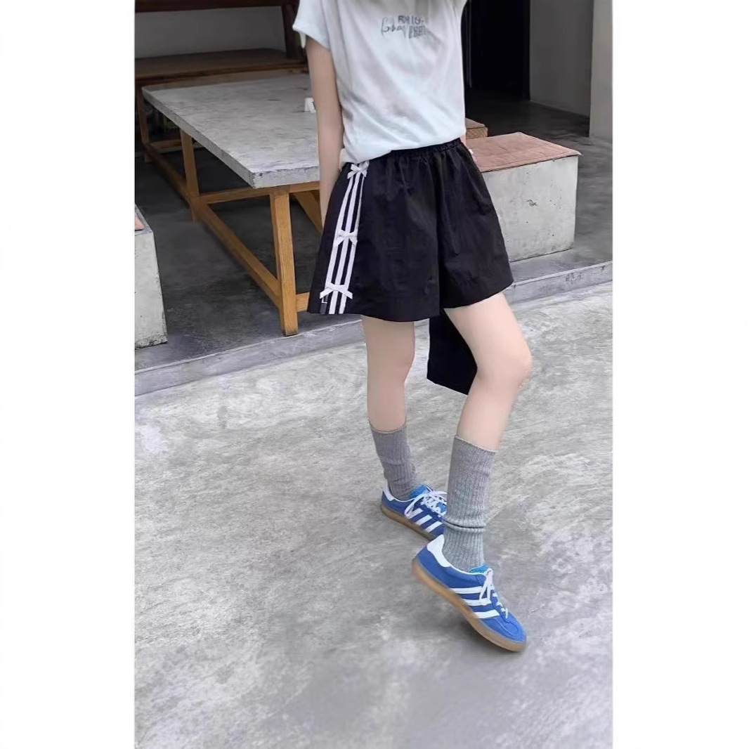 루즈한 반바지, 트렌디한 디자인, 리본 캐주얼 팬츠, 여성용 신축성 있는 허리, 스타일리시한 스트레이트 팬츠, 슬리밍 스트라이프