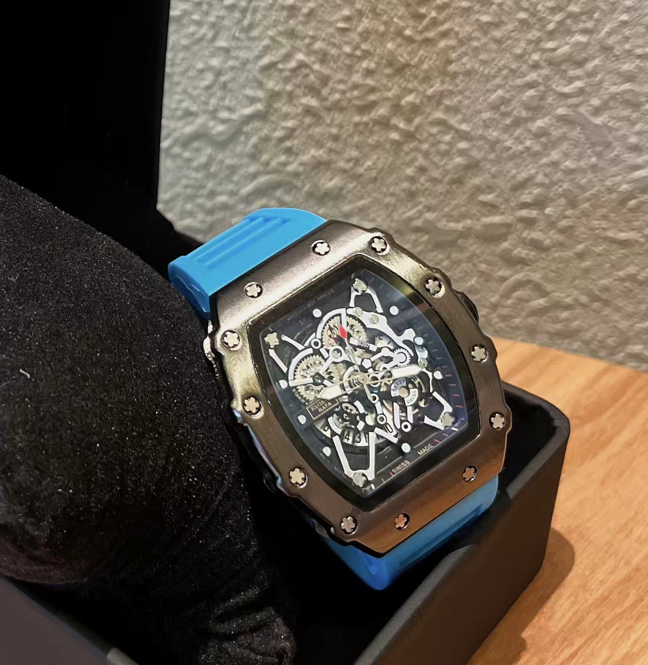 실버 쉘 블루 리본