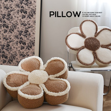 fafa系列含芯花朵抱枕可爱北欧花朵沙发床头靠枕立体异形汽车靠垫
