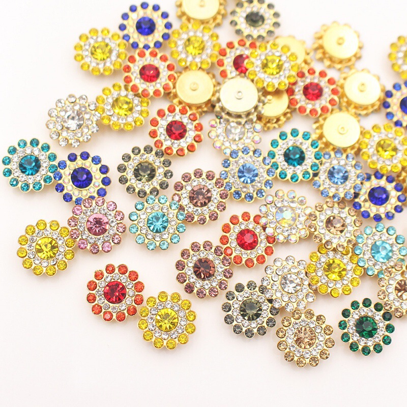 10mm Sew-On Sunflower Claw Rhinestones with Flat Back, Round Shiny Crystal Stones, Frosted Gold Base for Sewing on Clothes 10mm Sew-On Sunflower Claw Rhinestones with Flat Back, Round Shiny Crystal Stones, Frosted Gold Base for Sewing on Clothes