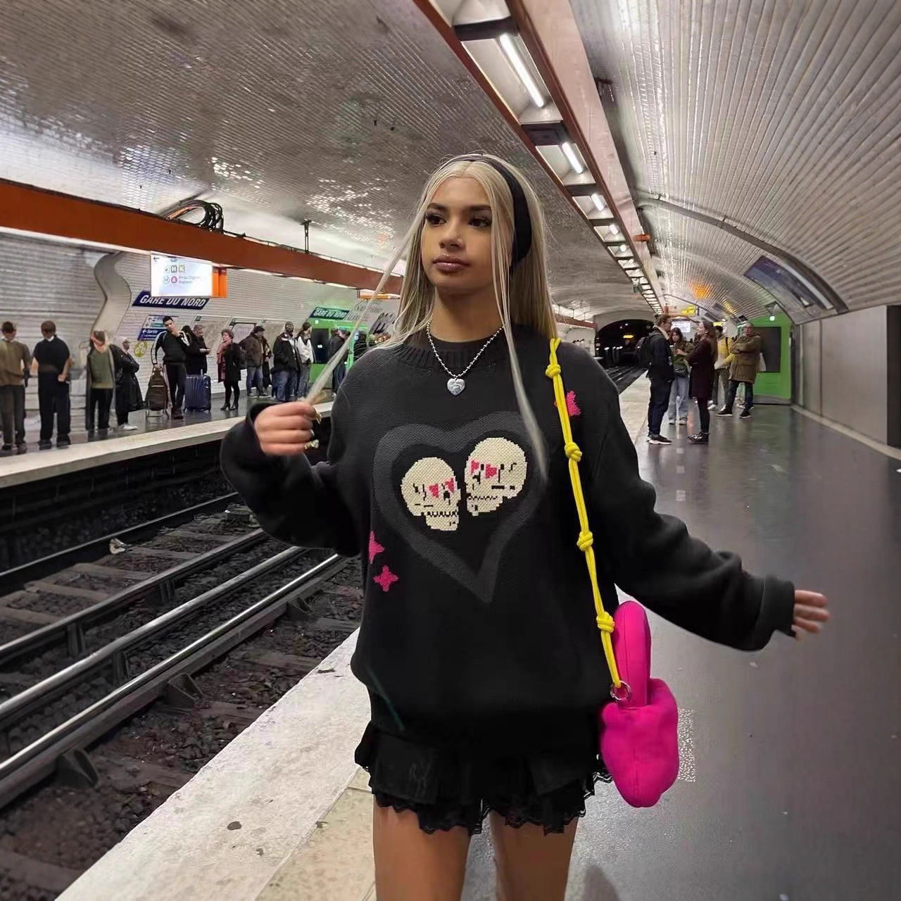 Streetwear Halloween Strickpullover – Übergroßer Unisex-Pullover mit Geister- und Sternenstickerei_voghion.com