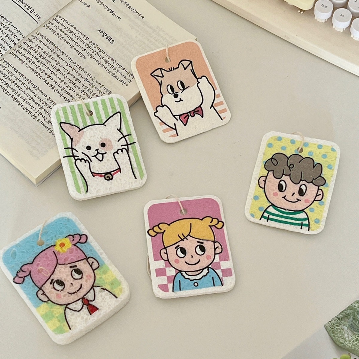 Kitchen Lele cute cartoon creative sponge wipe water and absorb water in seconds to turn into large brushing cloth cleaning artifact kitchen