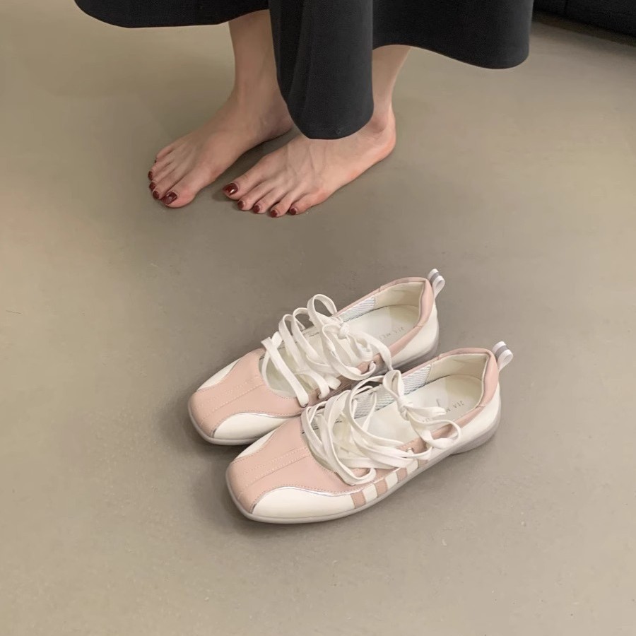 Zapatillas de ballet deportivas de diseño de nicho coreano para mujer 2025 nuevo estilo con cordones cruzados retro Mary Jane zapatos individuales