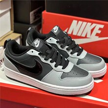 ���ԭCourt��܊GS�ڻ�У�@��Ů��Hins�ٴ�����e�\��Ь��Ь