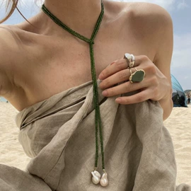 项链;耳环;耳钉