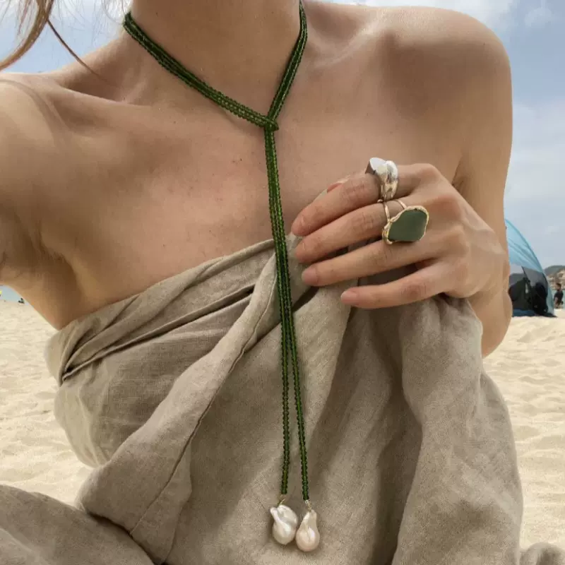 时尚超长珍珠绿尖晶串珠项链女长款毛衣链小众设计感气质颈链配饰