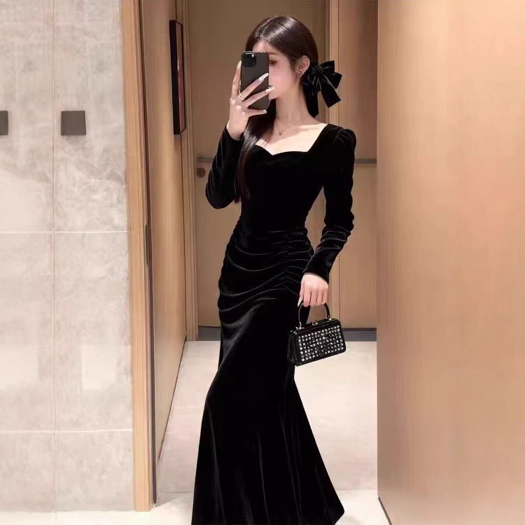 2025 New Black Velvet Dress for Women, Autumn and Winter Long-Sleeved Waist Slimming Look, High-End Royal Sister Style Long Skirt 2025 New Black Velvet Dress for Women, Autumn and Winter Long-Sleeved Waist Slimming Look, High-End Royal Sister Style Long Skirt