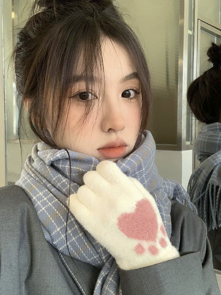 Keep warm velvet gloves, winter cute fleece set for elementary school students