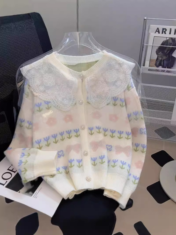 子供の襟のメリヤスのカーディガンのセーターの秋冬服の上着の新型の甘いヨーロッパの商品の外は柔らかくてモチの美しいコートの婦人服を着ます。|undefined