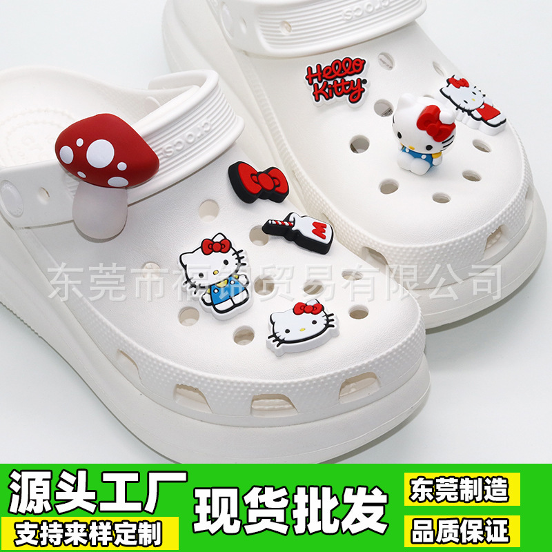 2025 new hole shoes accessories buckle shoe flower Hellokitty shoe buckle shopping mall with Kt cat accessories wholesale
