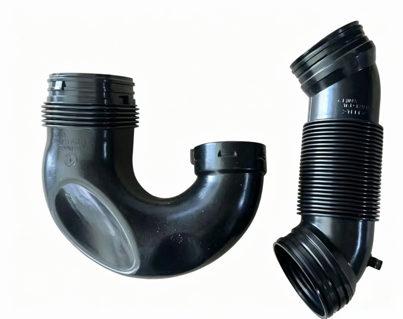 95811022302 Audi intake pipe