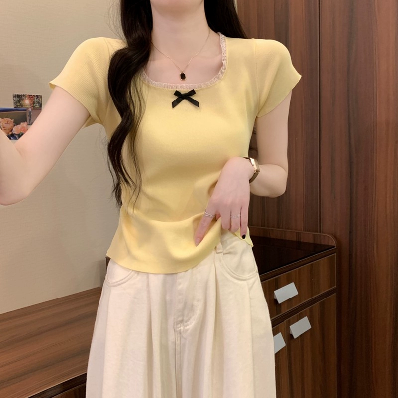 Крем-желтый кружевной топ с короткими рукавами с квадратным вырезом